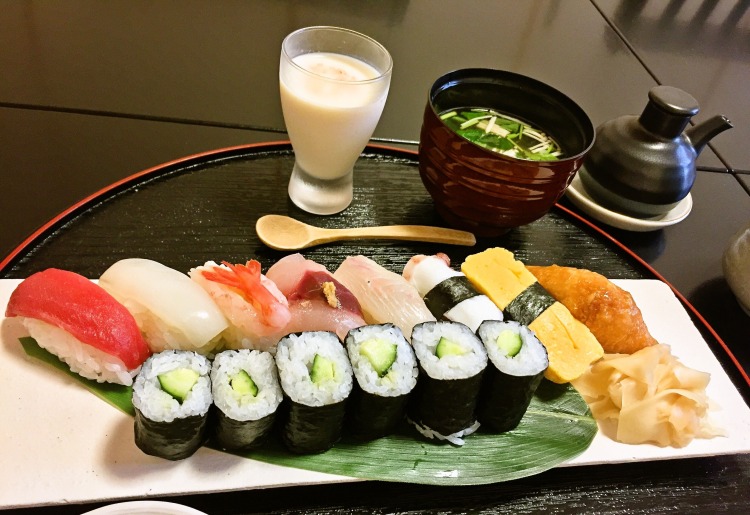 寿司ランチ（平日のみ）